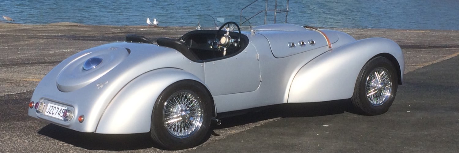 Andy Leach ♌️ banner