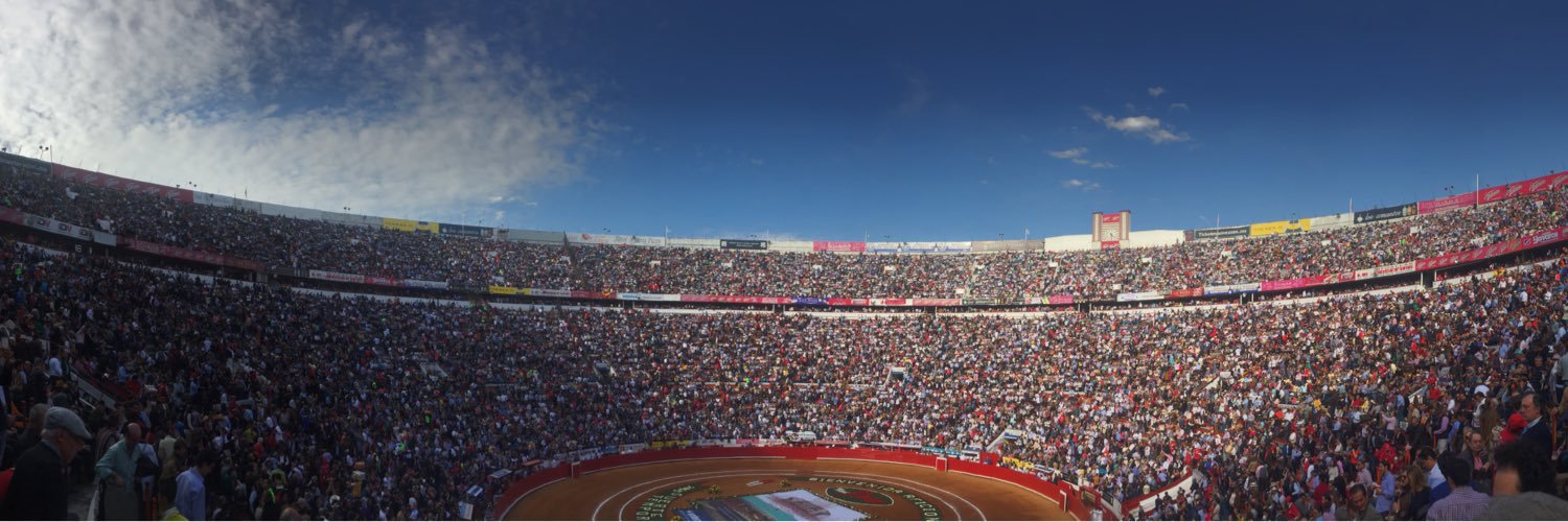 j_landeros's profile banner image