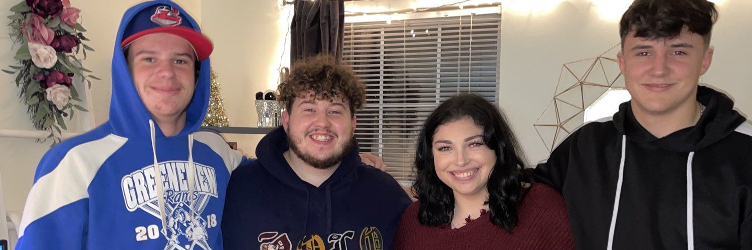 Kristal98's profile banner image