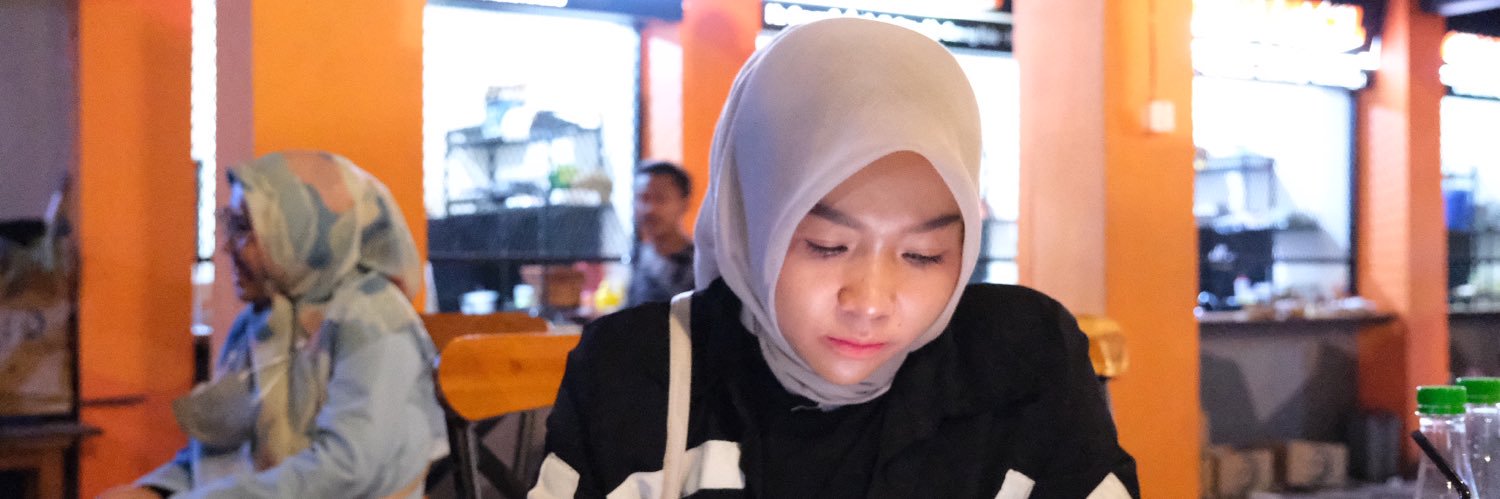 ismhayn's profile banner image