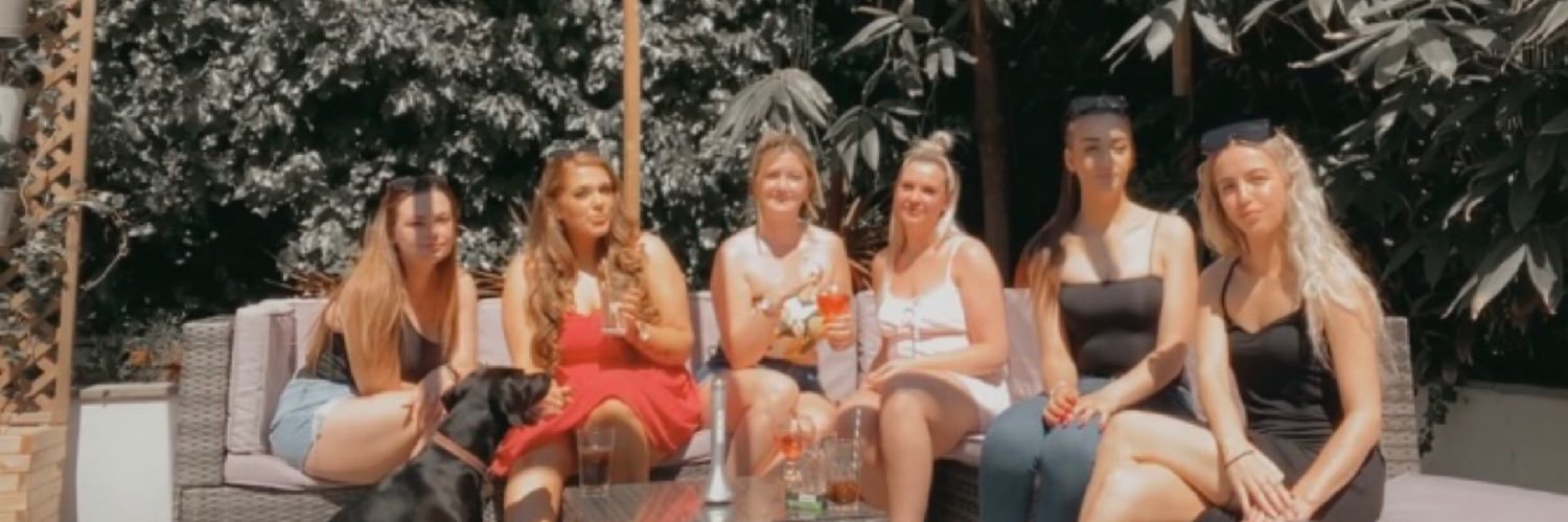 Leanne Casey banner