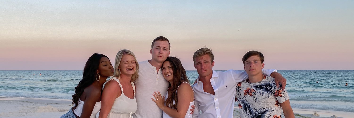 aspen_legg's profile banner image