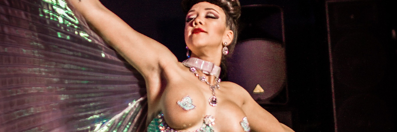 RavenBurlesque's profile banner image