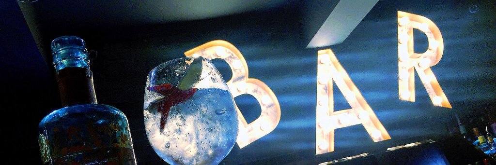 22 The Square banner