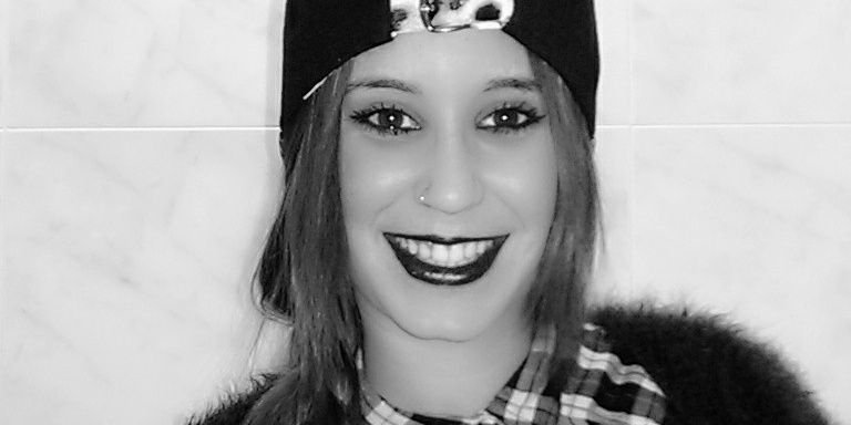 vicky_conde's profile banner image