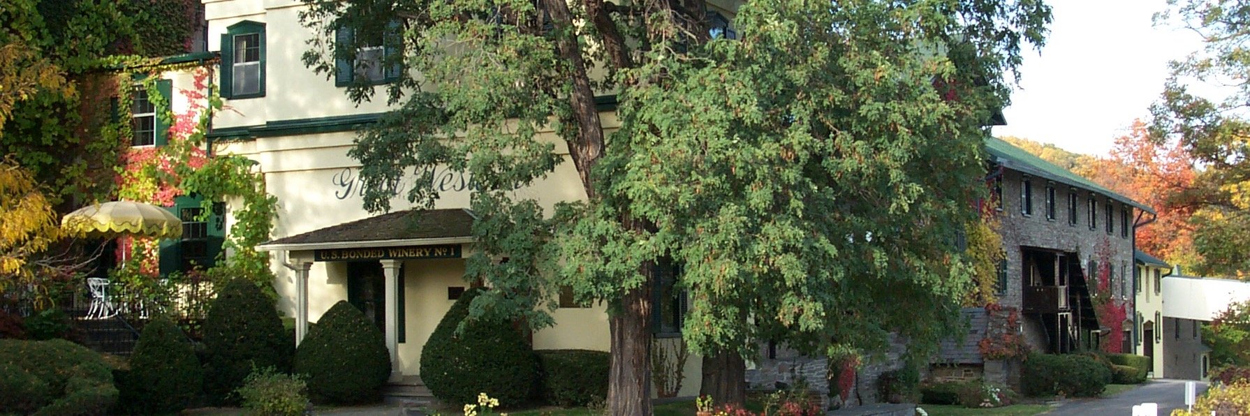 Pleasant Valley Wine banner