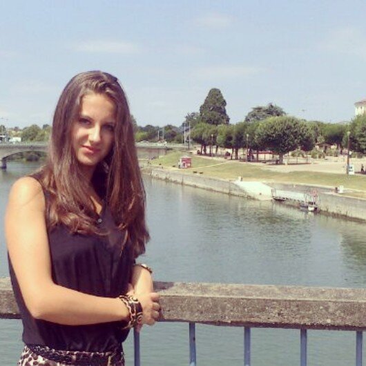 Lidiamv33's profile banner image