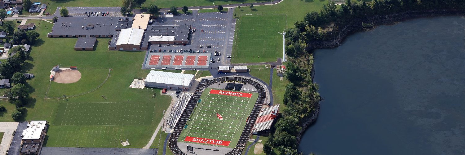 Bellevue High School's banner