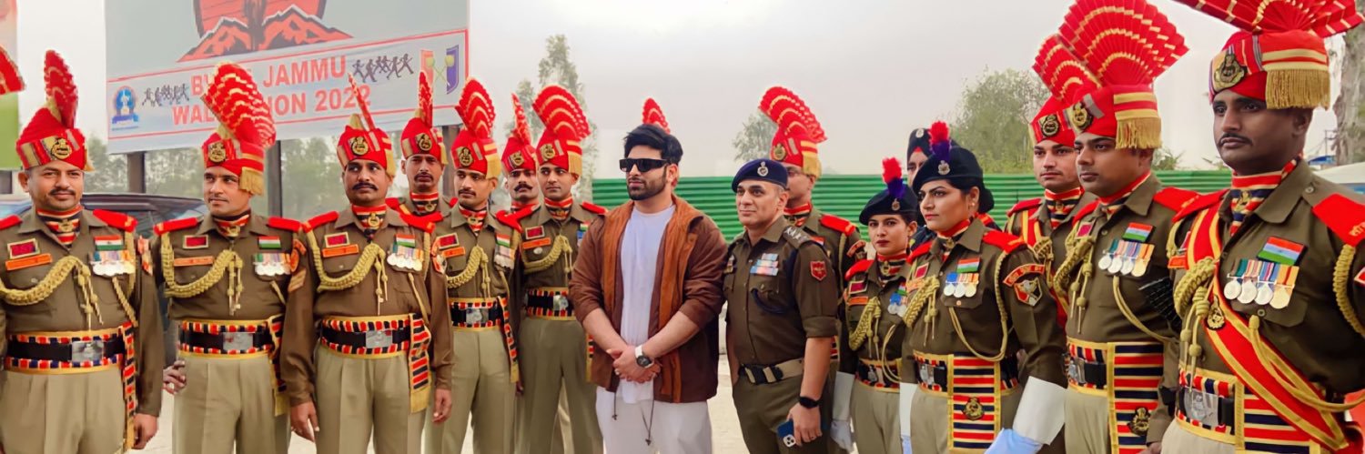 paras_chhabra's profile banner image