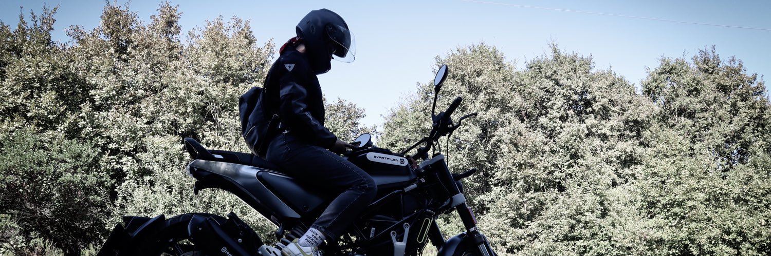 GizemElibol's profile banner image