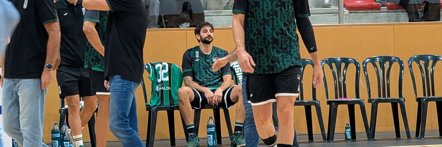 David🏀💚🖤 banner