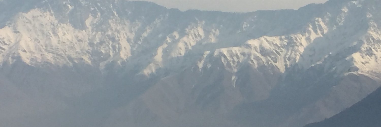 vicky8210's profile banner image