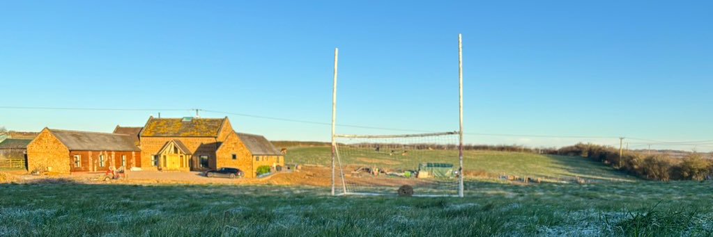 Natalie Howes 🏴󠁧󠁢󠁥󠁮󠁧󠁿 💙 🇺🇸 banner