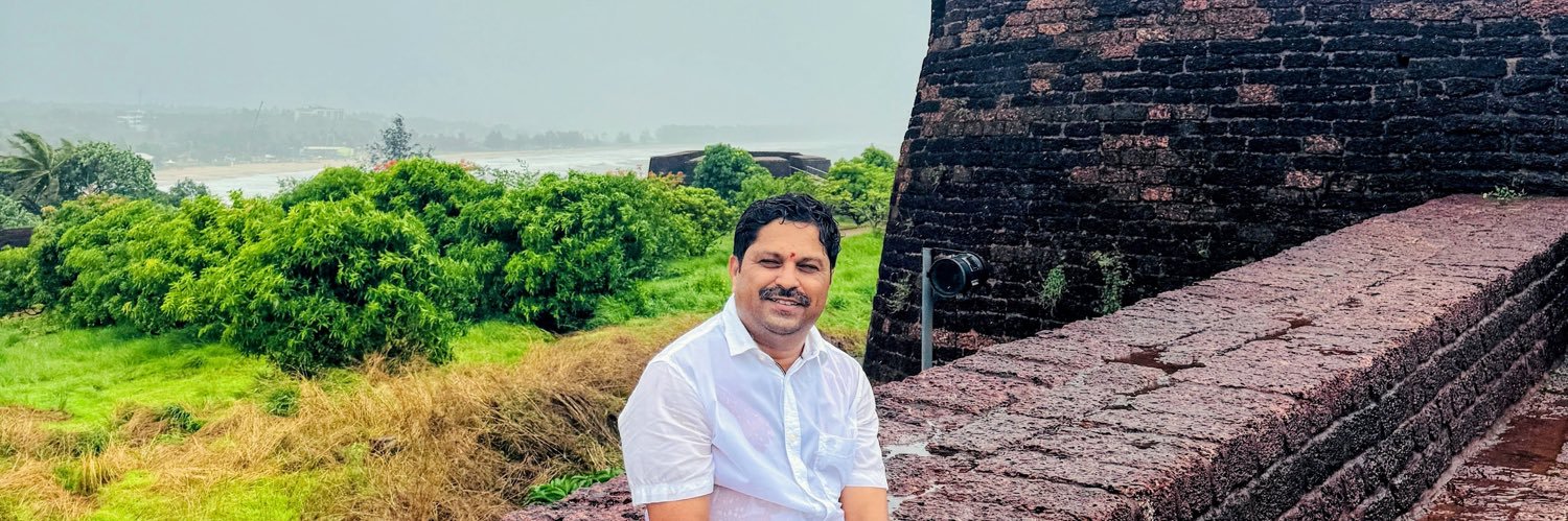 seemasatks's profile banner image