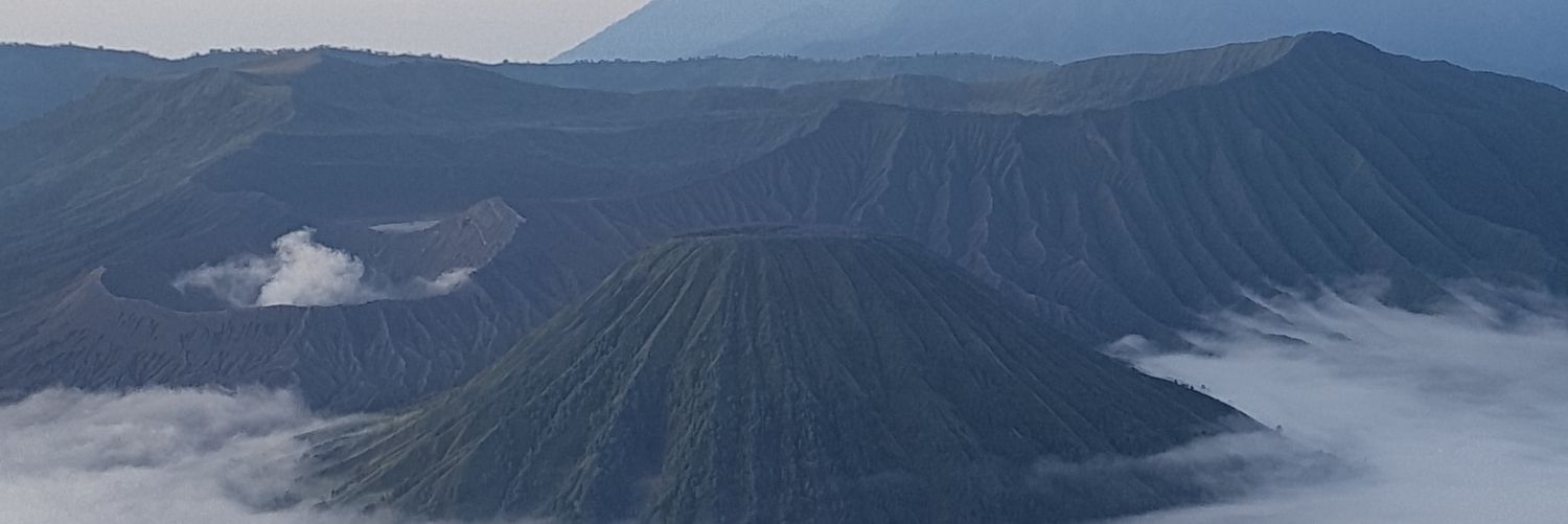 A_Handarbeni's profile banner image