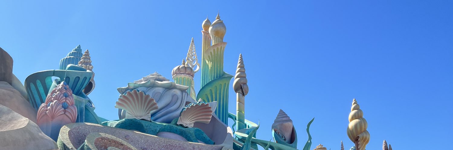 leevinniee's profile banner image