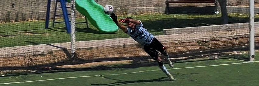 Alex Con Tres Equis banner