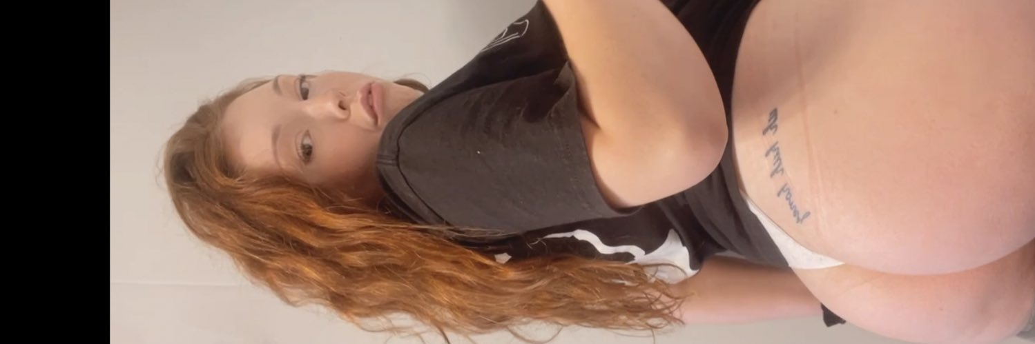 AyeeSkye's profile banner image