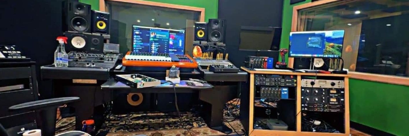 djemsci's profile banner image