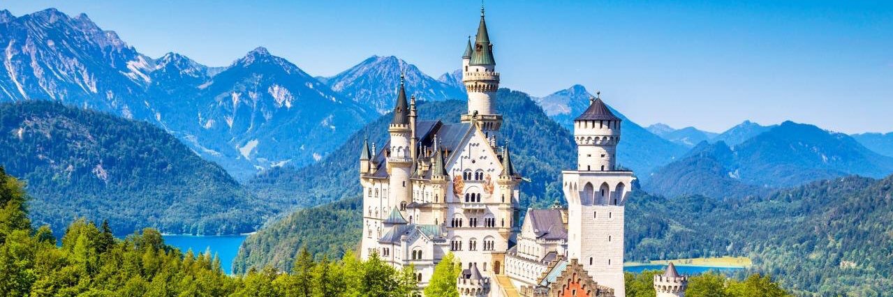 Strummerman 🍝🏒⚽️☕️ (a scholar and a gentleman) banner