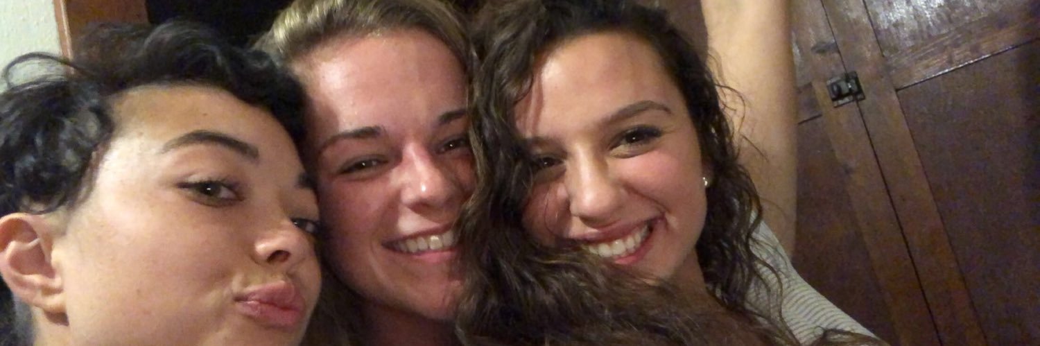 Anna_Benitezz's profile banner image