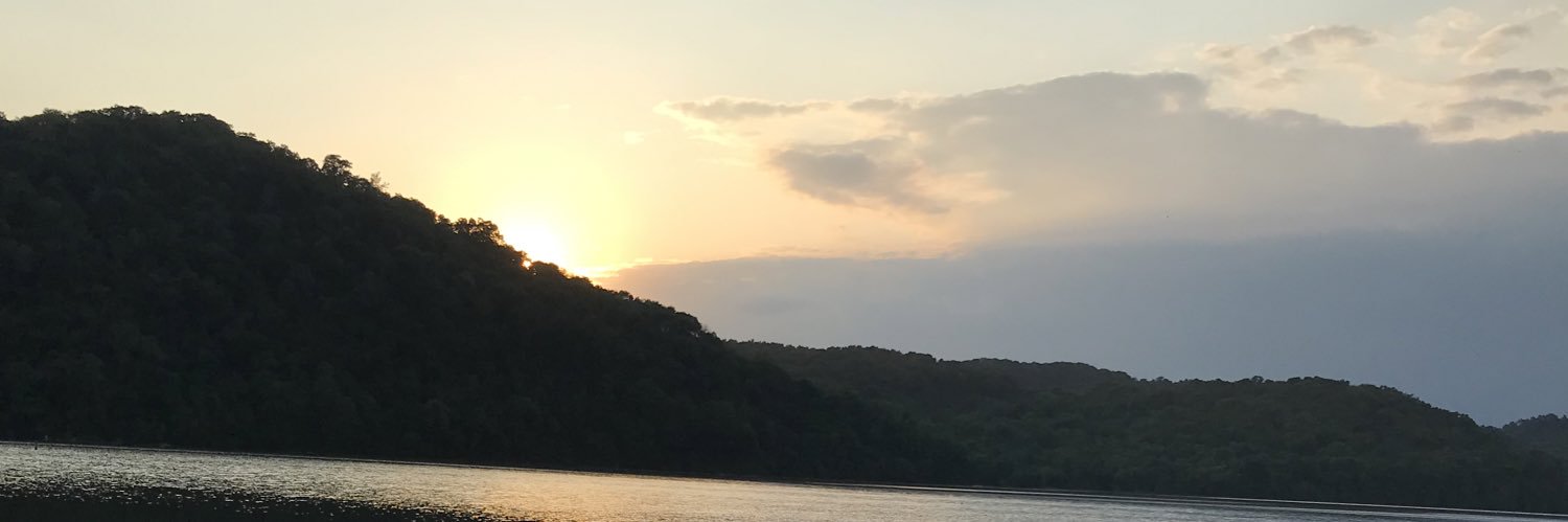 J0biee🌗 banner