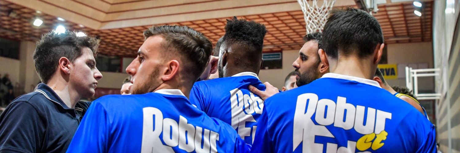 maxzanovello's profile banner image