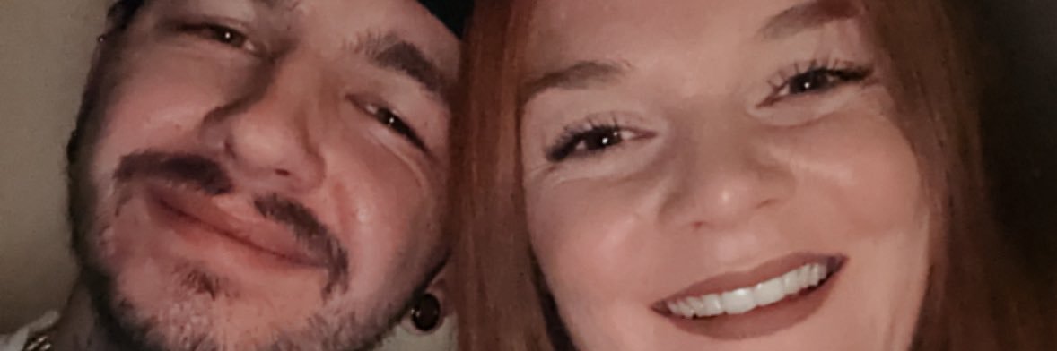 Apollinezagona's profile banner image