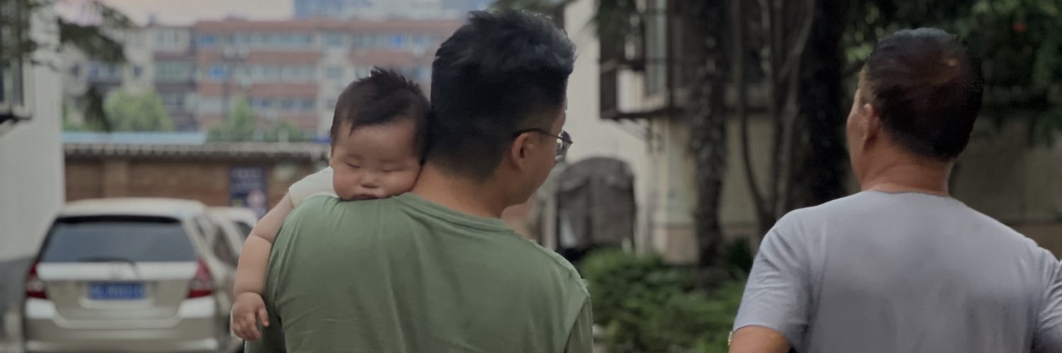 变态老李爱这个世界 banner