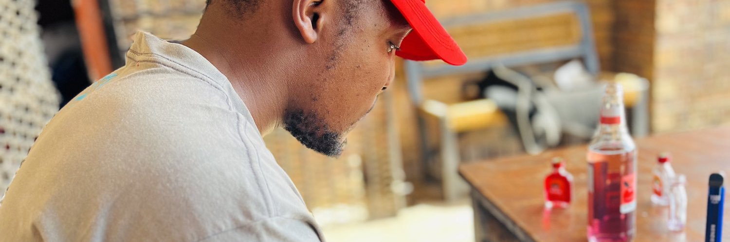 mozixolane's profile banner image