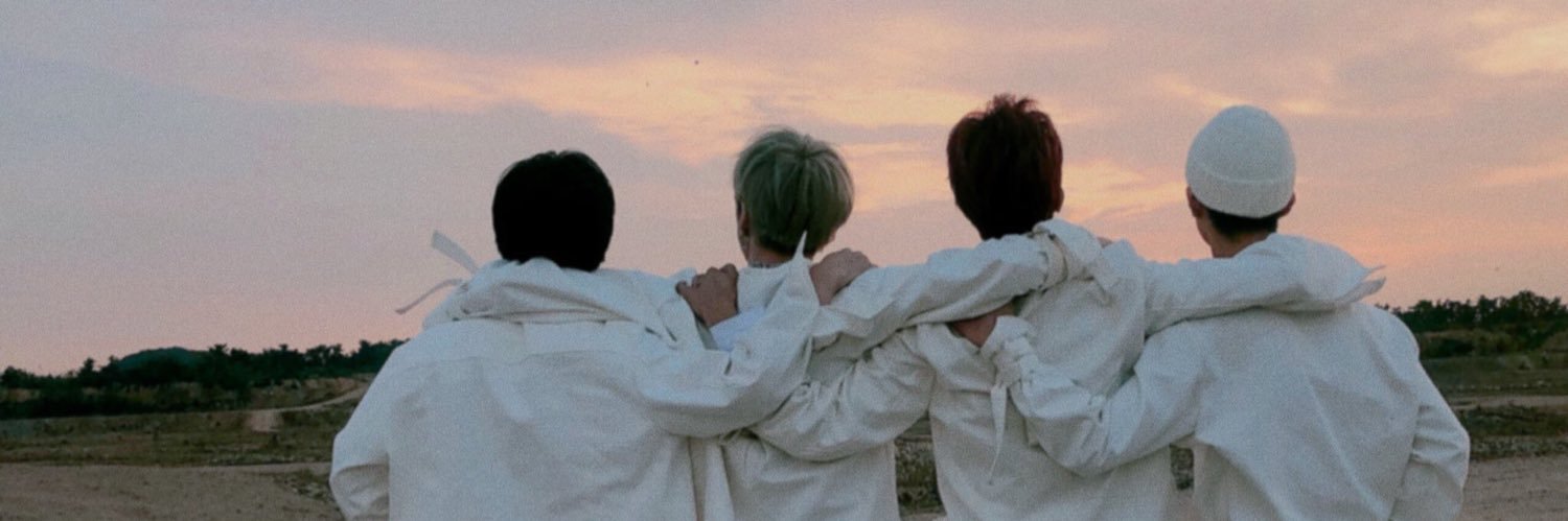 FirstIdol_W's profile banner image