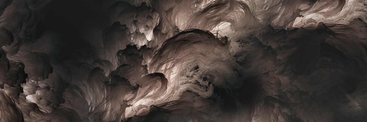 Q__Q_v's profile banner image