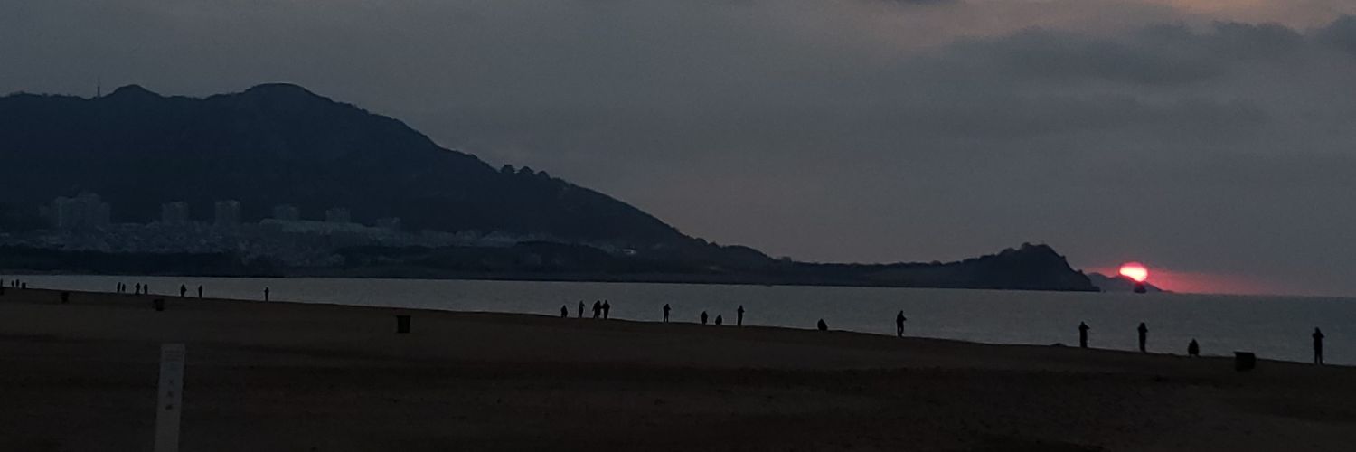 Michael J Droney banner