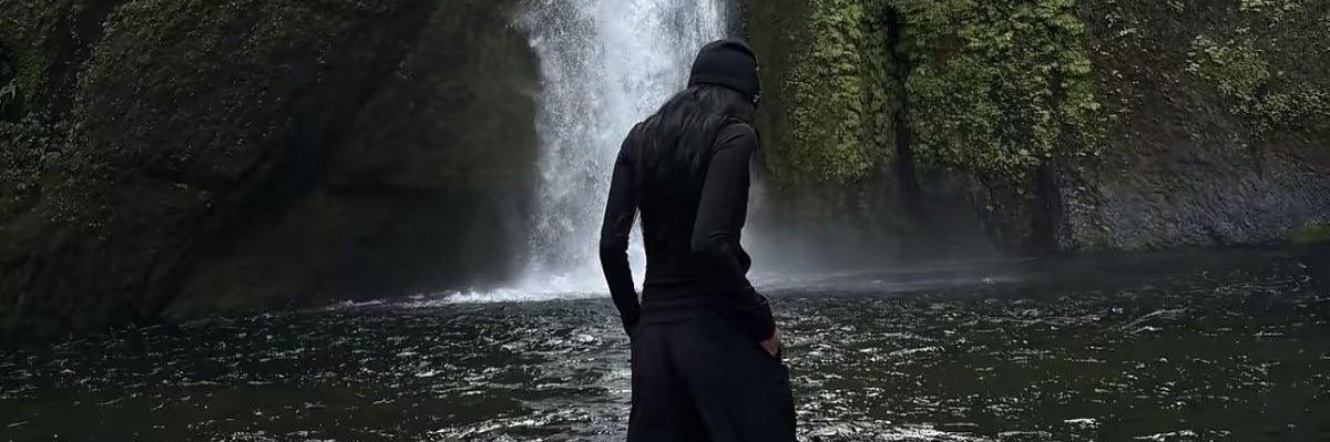 evvva____'s profile banner image