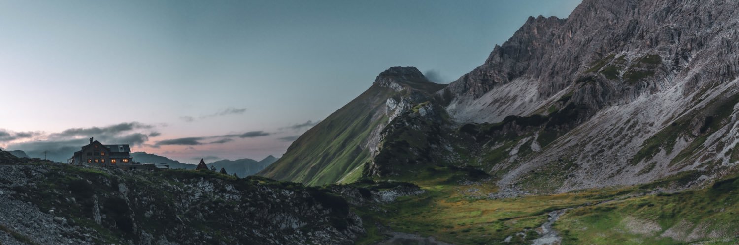 dermichaelbeck's profile banner image