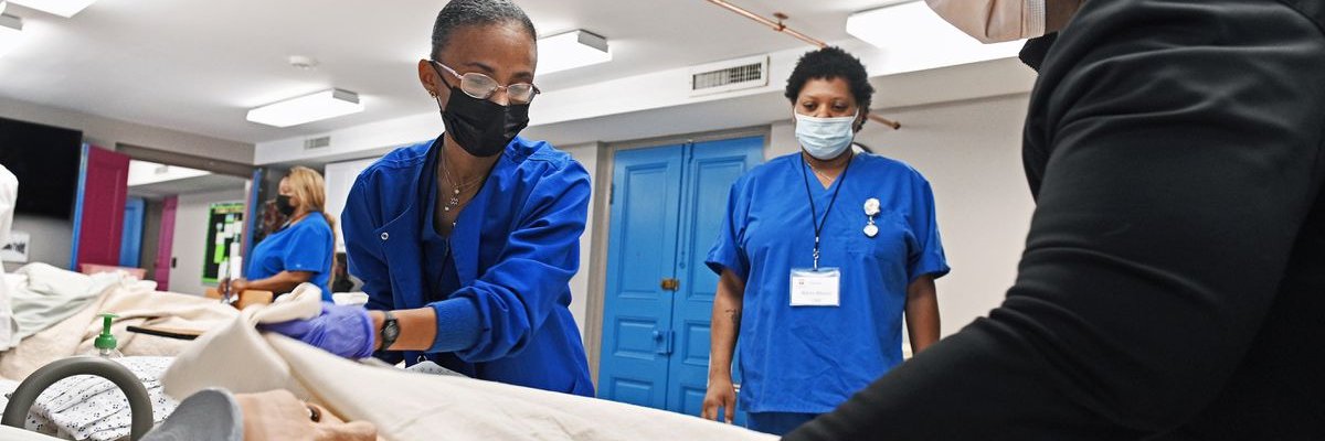 carolinecenter's profile banner image