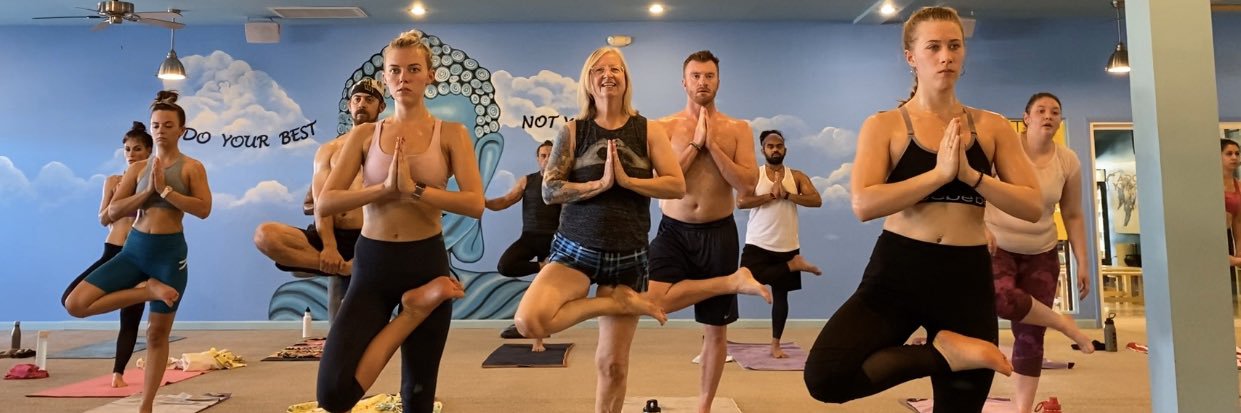 hotyogau's profile banner image