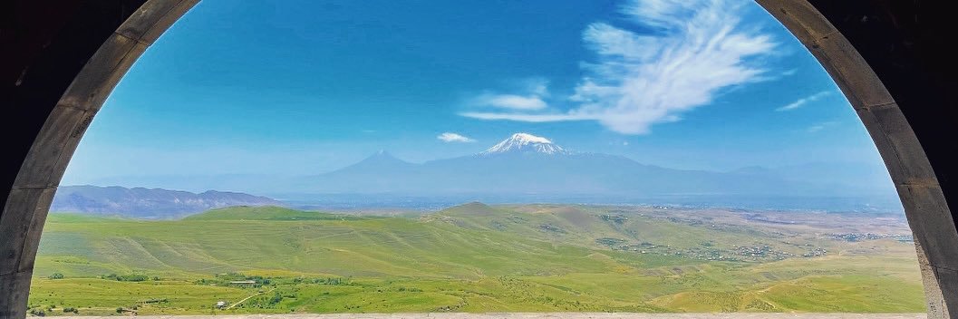 Hoseb Dermanilian banner