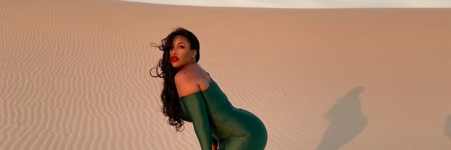 xoxocaylo's profile banner image