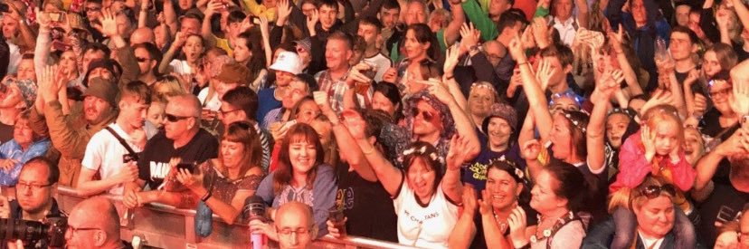 debbiey112's profile banner image