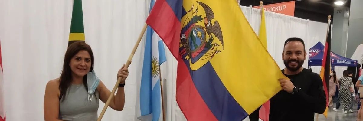 chmoscosom's profile banner image