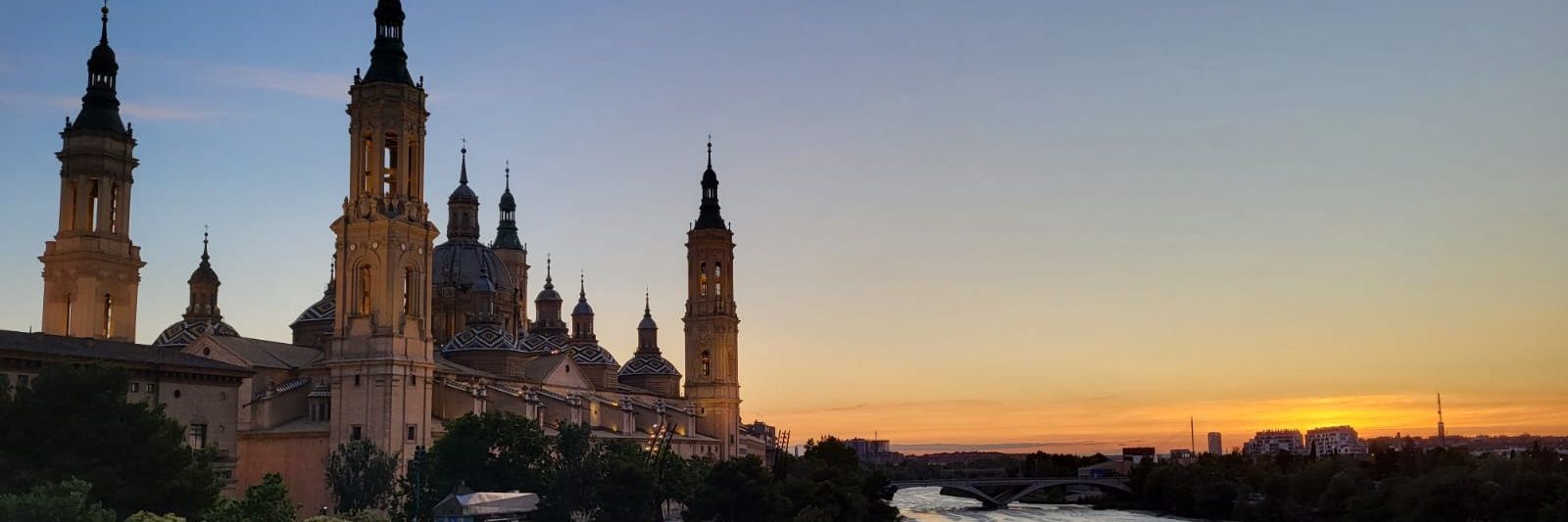 MarianaTorrente's profile banner image