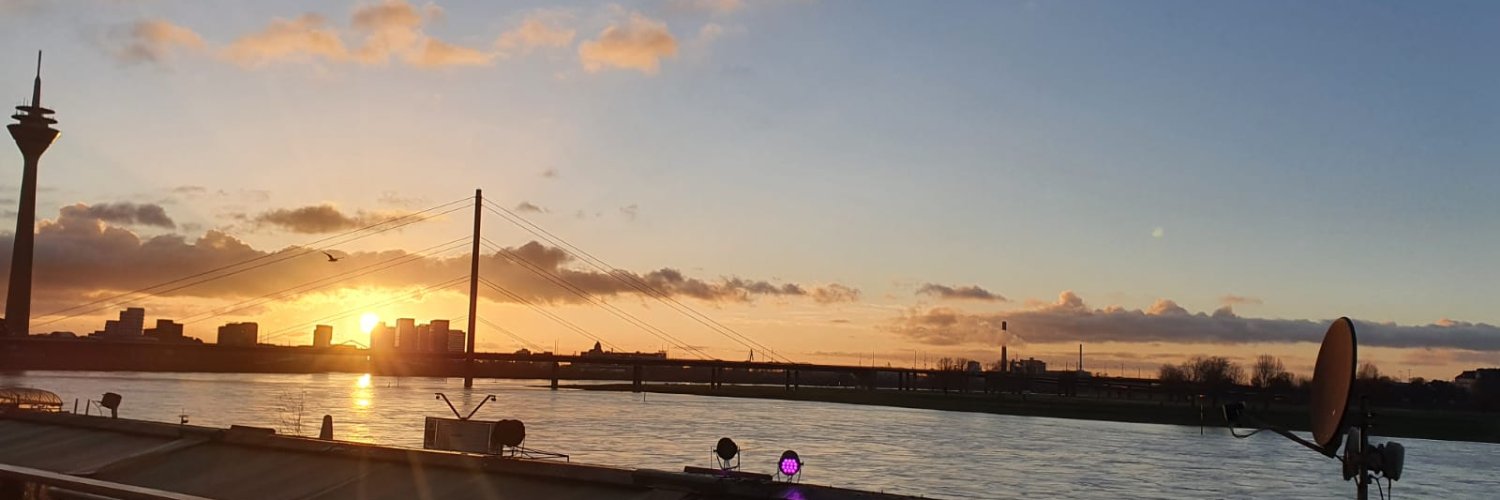 yashcmehta's profile banner image