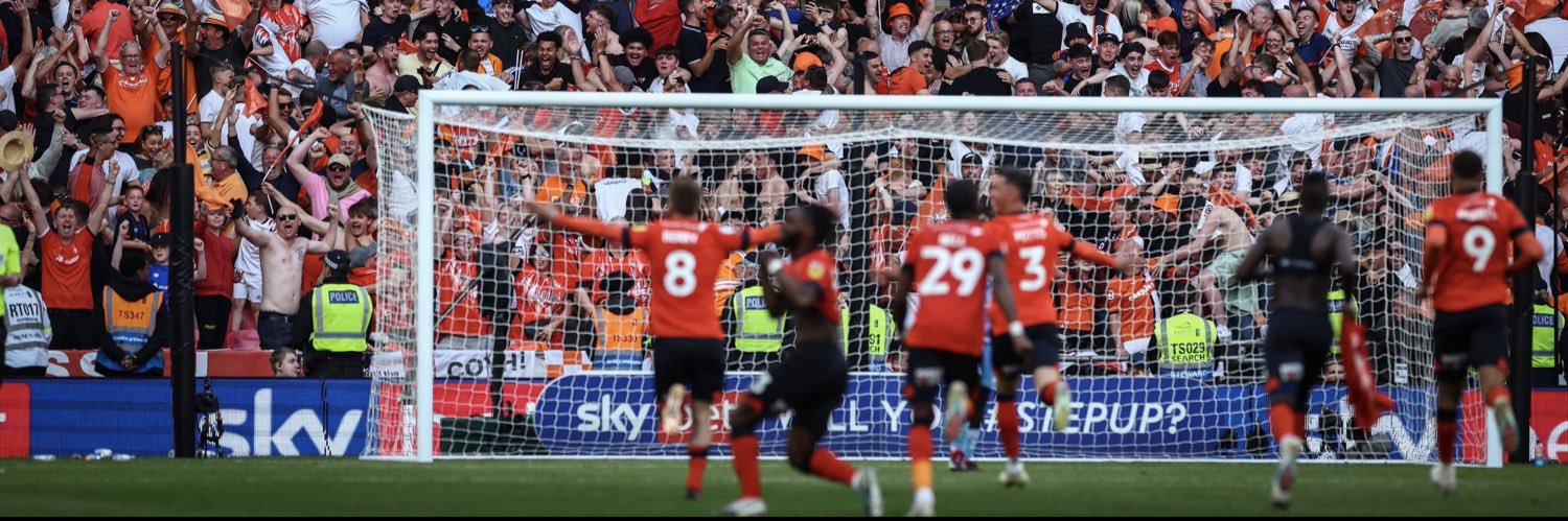 Jonas @threefingers 🎩 banner