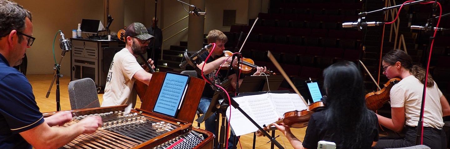 Chester Englander banner