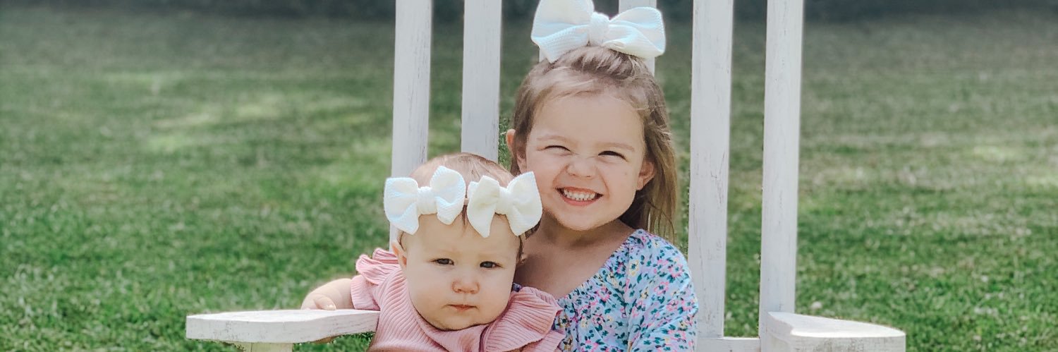 chelsbconstanzi's profile banner image