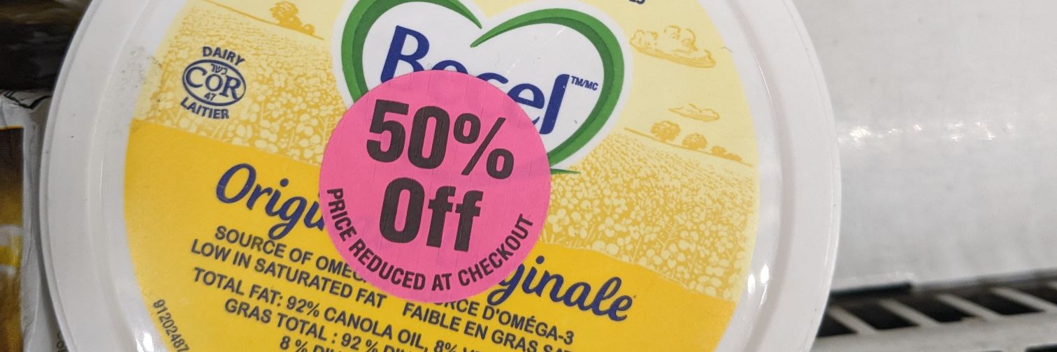 Johnnylegs of the Tundra Valley Legs. banner