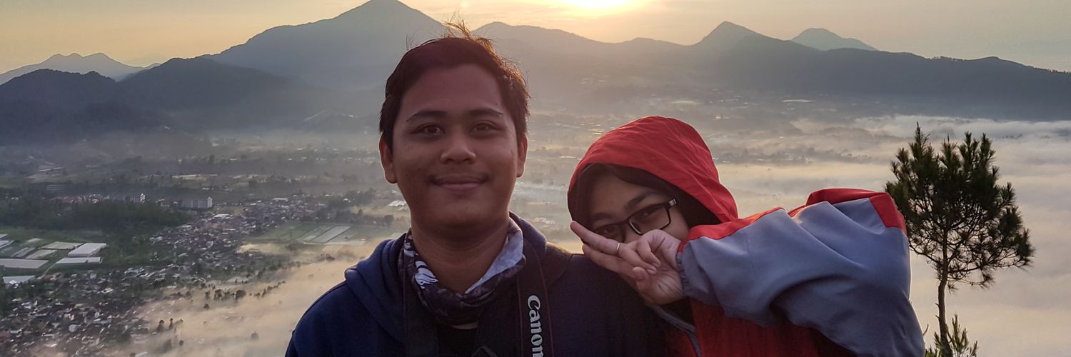 Rezajnuar's profile banner image