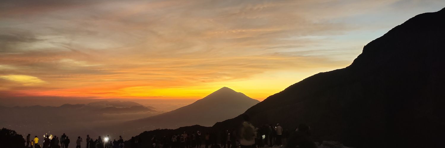 tiw_tan's profile banner image