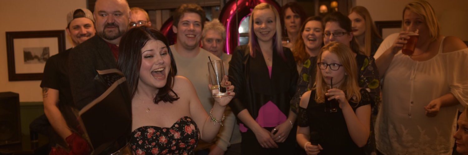 missvix37's profile banner image